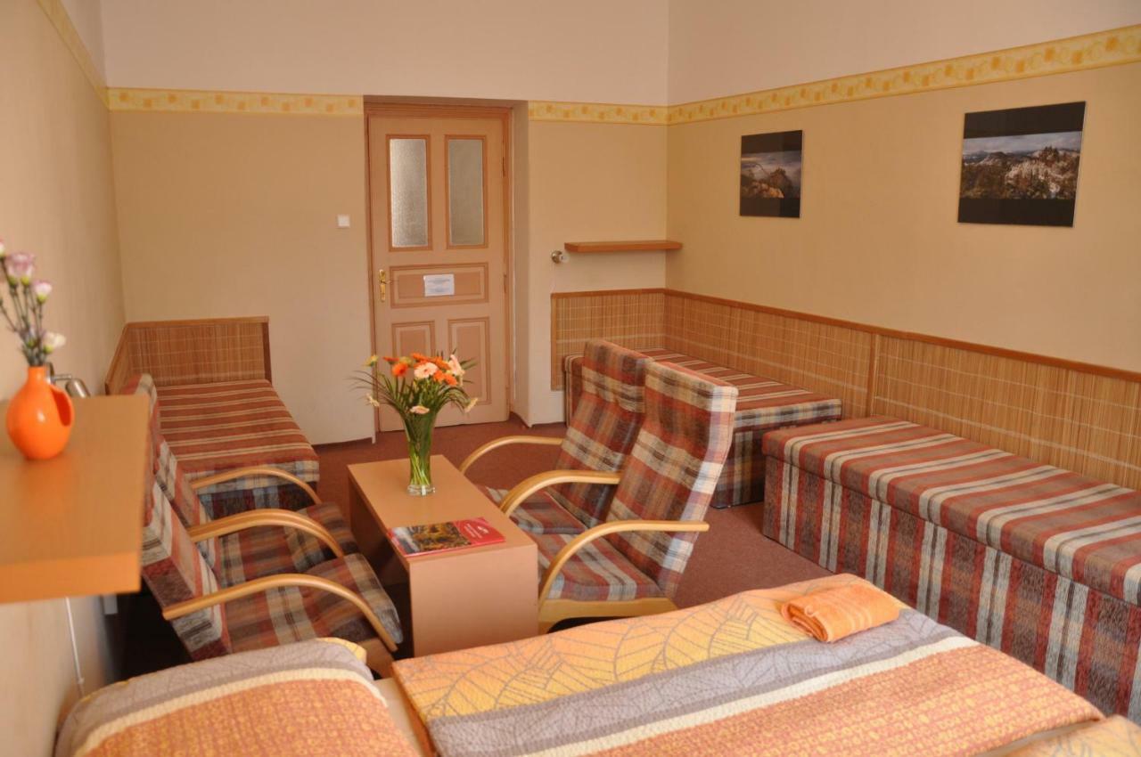 Hotel Decin Exterior photo