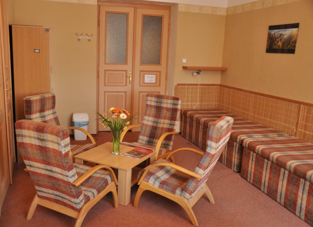 Hotel Decin Exterior photo