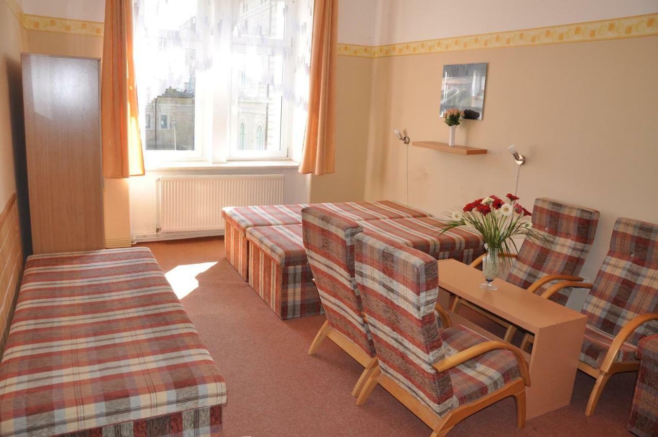 Hotel Decin Exterior photo