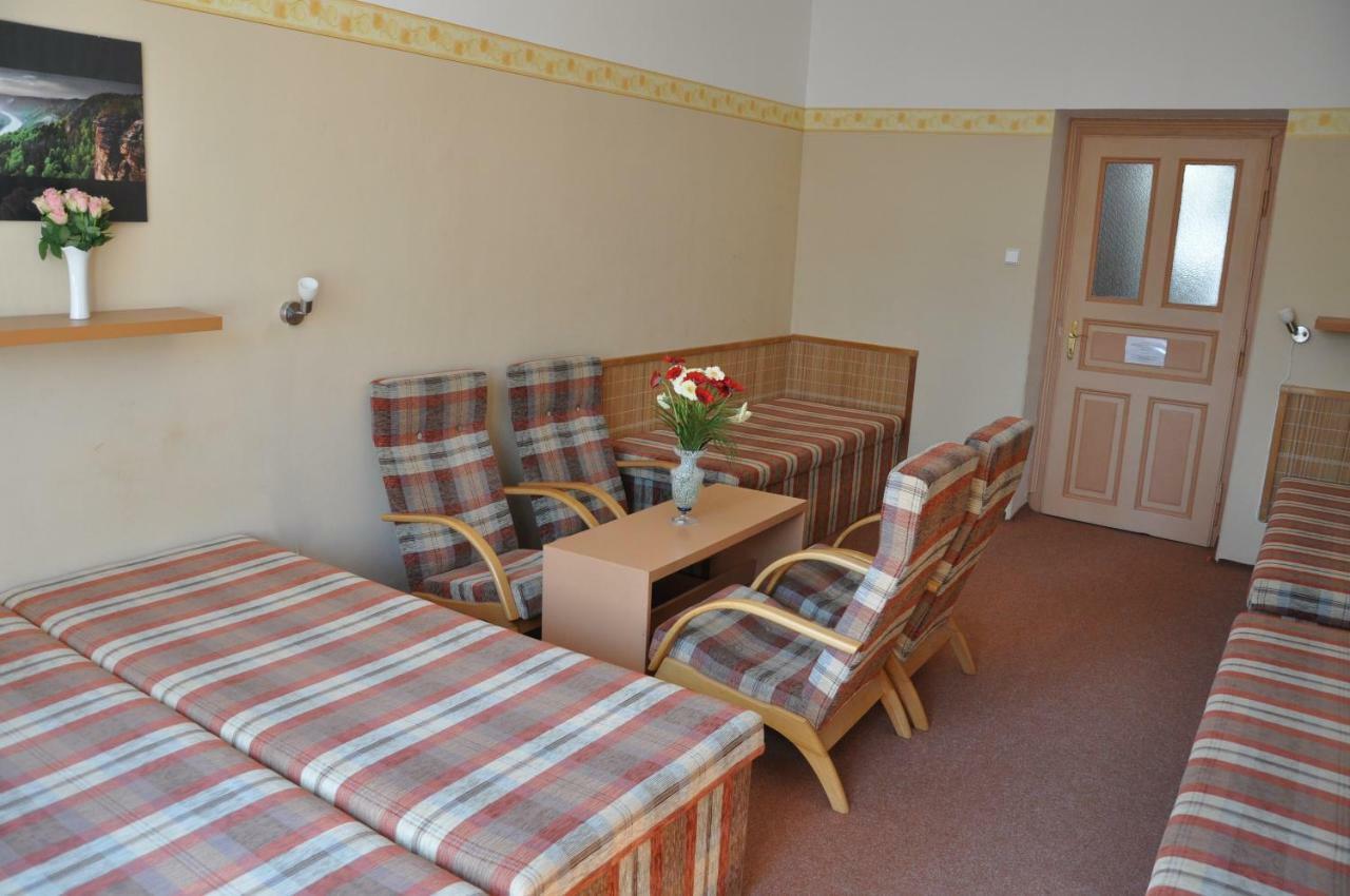 Hotel Decin Exterior photo